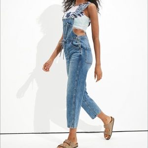 American Eagle overalls